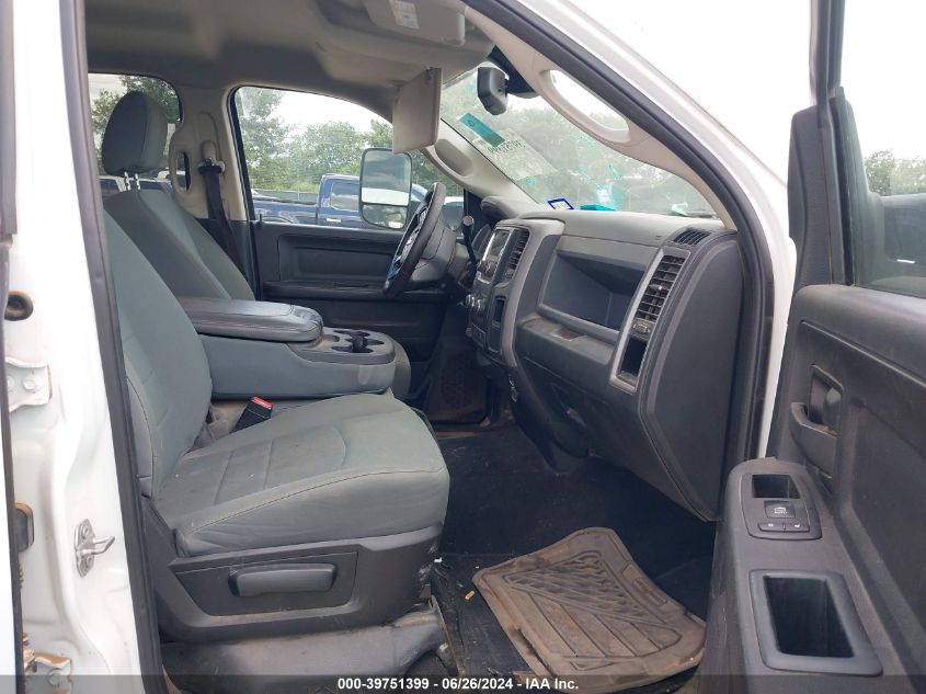 2017 Ram 3500 Tradesman 4X4 8' Box VIN: 3C63R3GJ2HG661725 Lot: 39751399