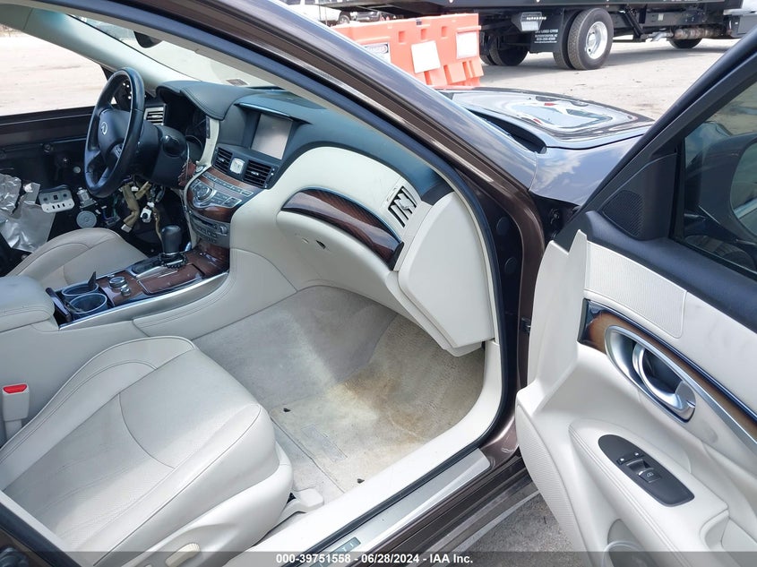 2015 Infiniti Q70L 3.7X VIN: JN1BY1PR6FM831129 Lot: 39751558