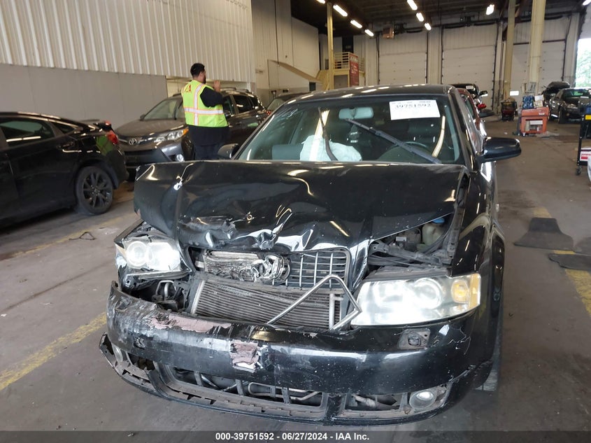 2004 Audi A4 1.8T Quattro VIN: WAULC68E54A250807 Lot: 39751592