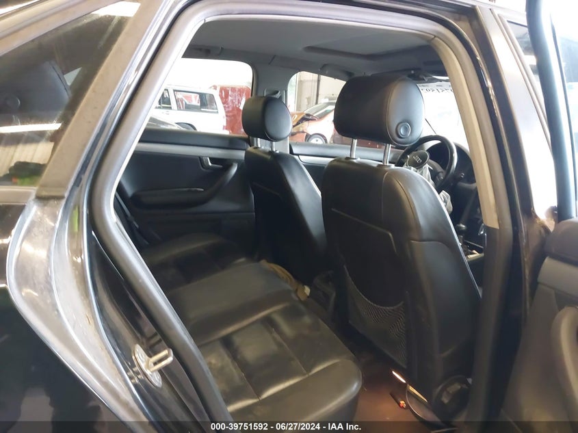 2004 Audi A4 1.8T Quattro VIN: WAULC68E54A250807 Lot: 39751592