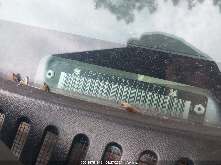 2005 GMC Yukon Slt VIN: 1GKEC13T35J211871 Lot: 39751612