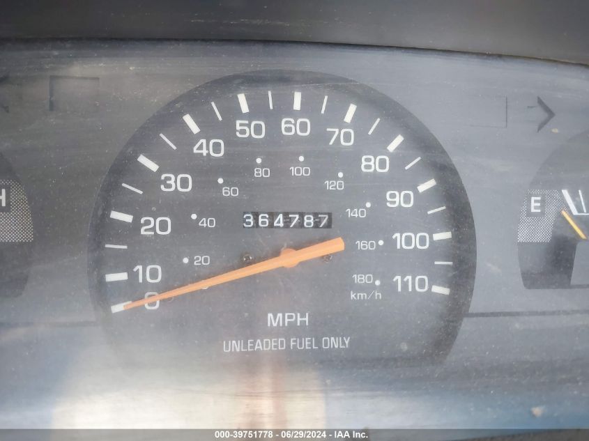 1993 Toyota Pickup 1/2 Ton Short Whlbase Stb VIN: 4TARN81A9PZ077692 Lot: 39751778