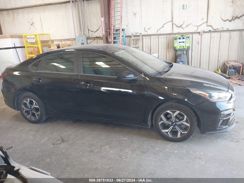 VIN 3KPF24AD7ME336917 2021 KIA FORTE LXS