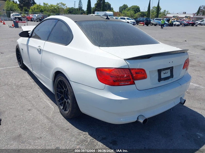 2007 BMW 335I VIN: WBAWB73587P037414 Lot: 39752004