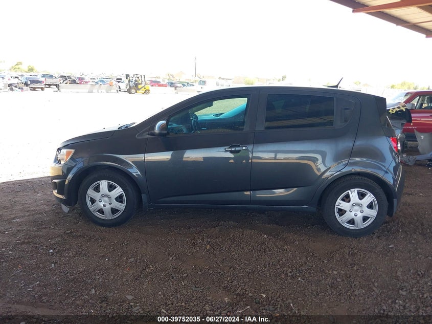 2014 Chevrolet Sonic Ls Auto VIN: 1G1JA6SH9E4210824 Lot: 39752035