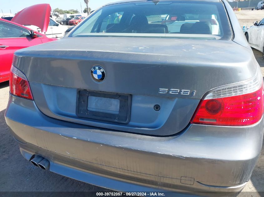 2008 BMW 528I VIN: WBANU53598CT03834 Lot: 39752057