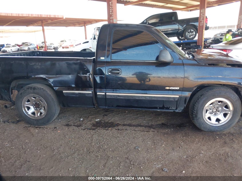 2001 Chevrolet Silverado 1500 VIN: 1GCEC14W01Z119505 Lot: 39752064