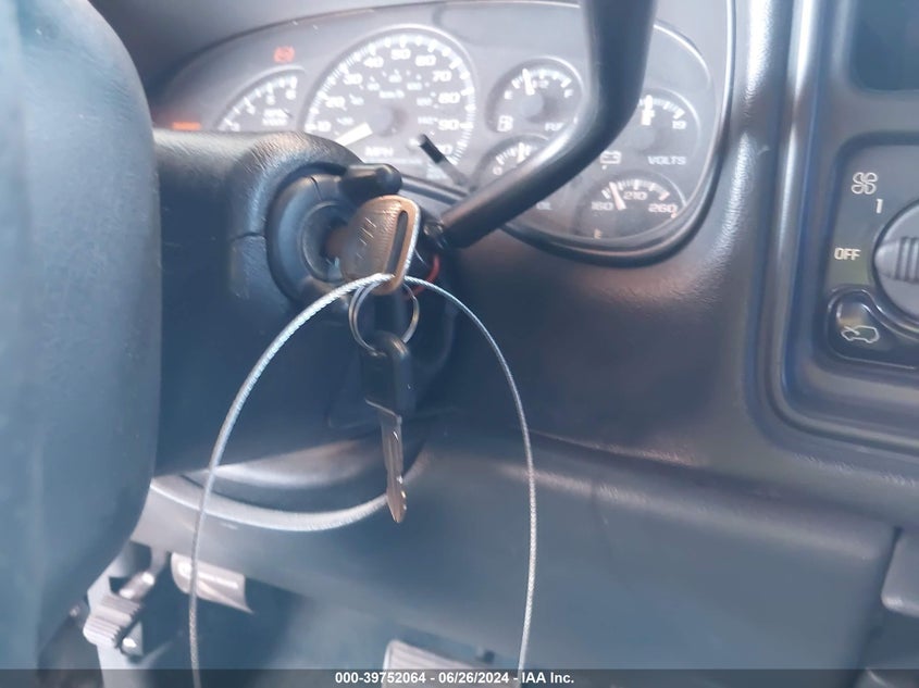 2001 Chevrolet Silverado 1500 VIN: 1GCEC14W01Z119505 Lot: 39752064