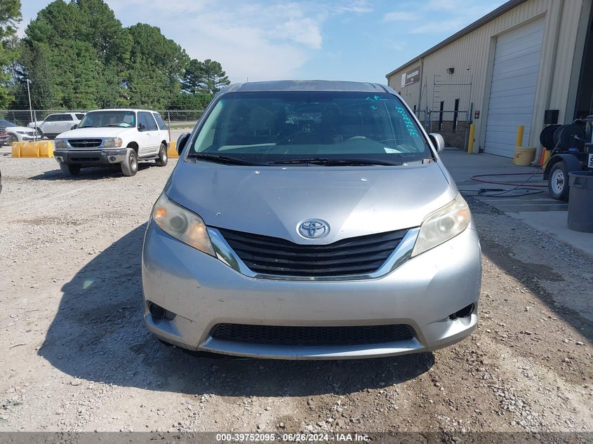 2011 Toyota Sienna Le VIN: 5TDKA3DC8BS006656 Lot: 39752095
