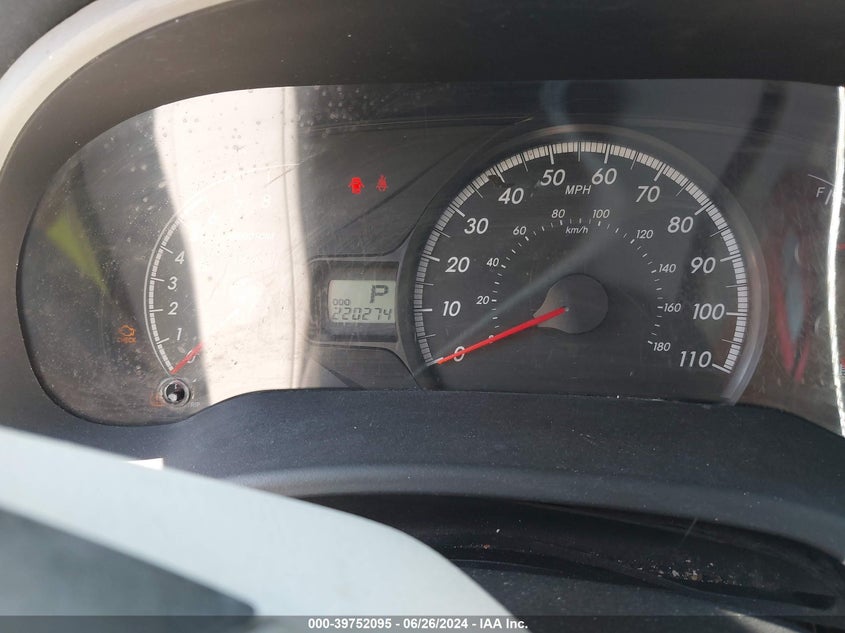 2011 Toyota Sienna Le VIN: 5TDKA3DC8BS006656 Lot: 39752095