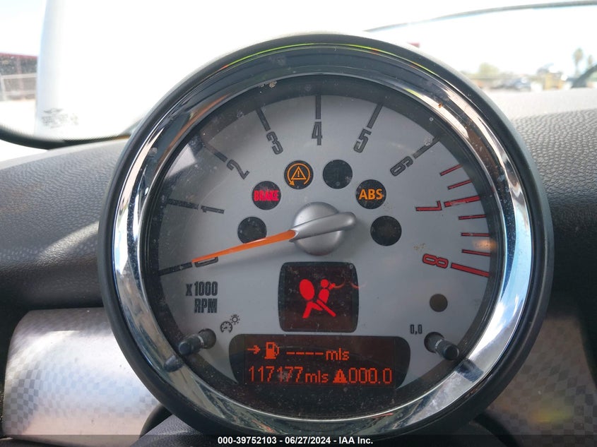 2008 Mini Cooper S Clubman VIN: WMWMM33518TP71900 Lot: 39752103