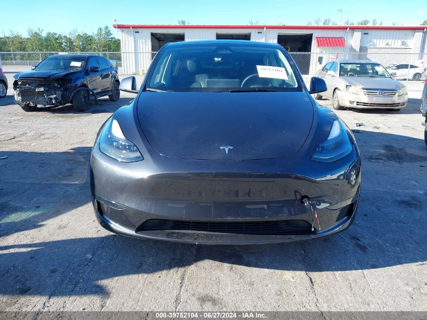 2024 Tesla Model Y Long Range/Rwd VIN: 7SAYGDED5RF041680 Lot: 39752104