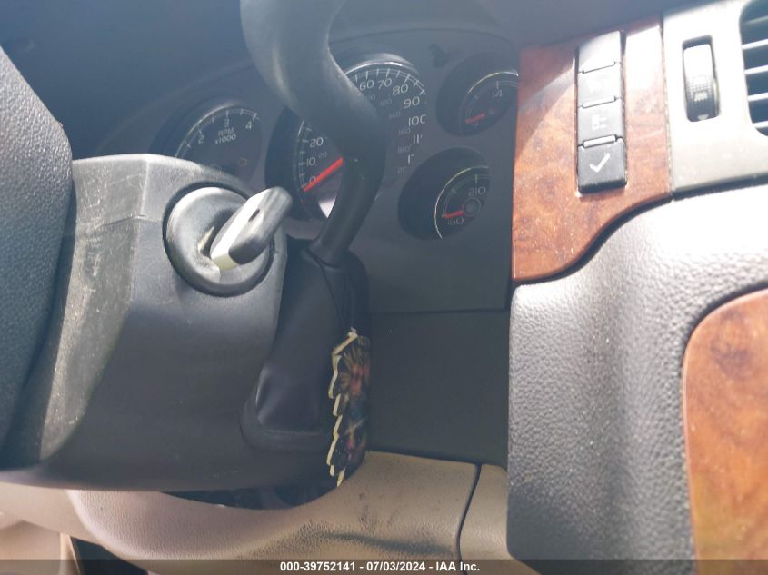 2008 Chevrolet Tahoe Ltz VIN: 1GNFC13018R120407 Lot: 39752141