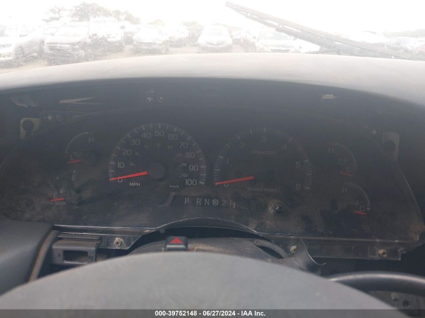 1999 Ford F-150 Lariat/Work Series/Xl/Xlt VIN: 1FTRX17W4XNA53185 Lot: 39752148