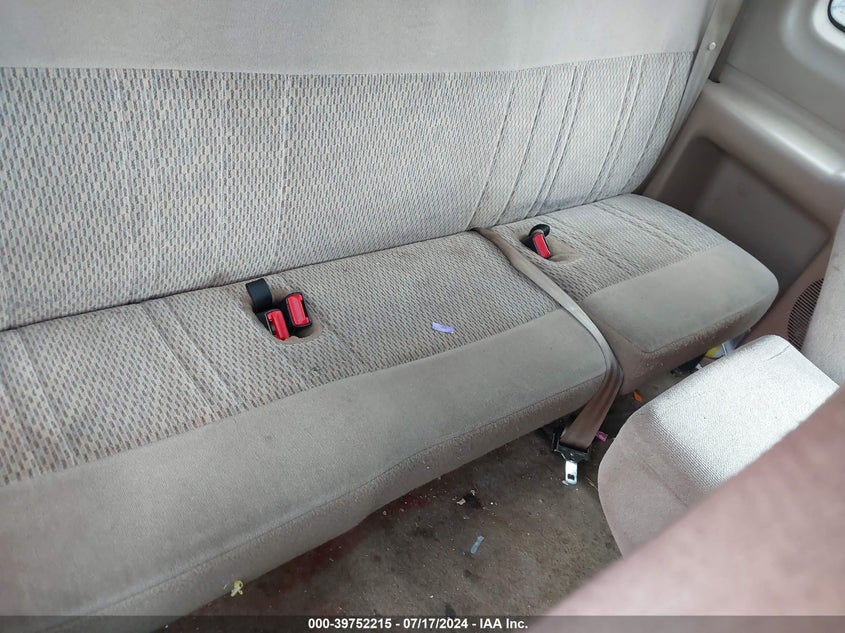 1998 Ford F-250 Lariat/Standard/Xl/Xlt VIN: 1FTRX27L3WNA20625 Lot: 39752215