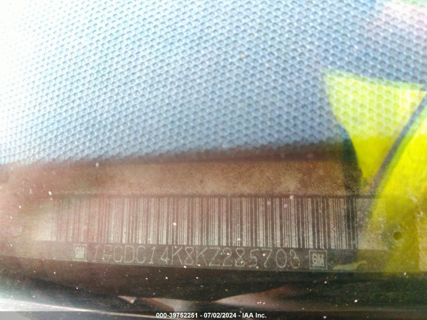 1989 Chevrolet Gmt-400 C1500 VIN: 1GCDC14K8KZ285703 Lot: 39752251