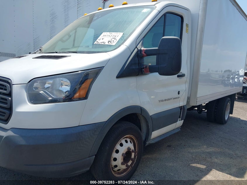 VIN 1FDBF8ZM6JKA65917 2018 FORD TRANSIT-350 CAB