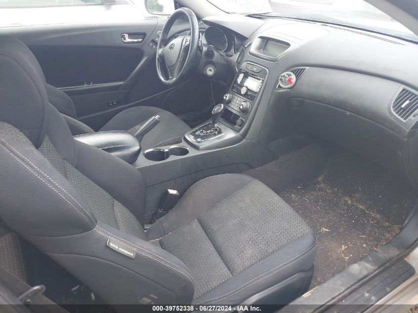 2011 Hyundai Genesis Coupe 2.0T VIN: KMHHT6KD2BU064545 Lot: 39752338