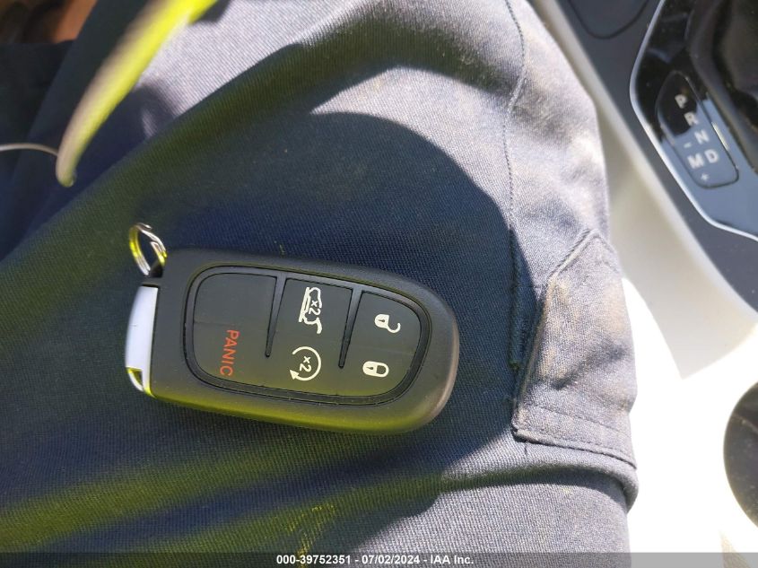 2021 Jeep Cherokee Limited 4X4 VIN: 1C4PJMDX4MD132087 Lot: 39752351