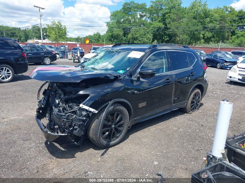 5N1AT2MT0HC758230 2017 NISSAN ROGUE - Image 2