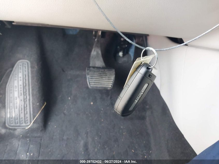 2018 Jeep Compass Latitude Fwd VIN: 3C4NJCBB5JT228955 Lot: 39752432