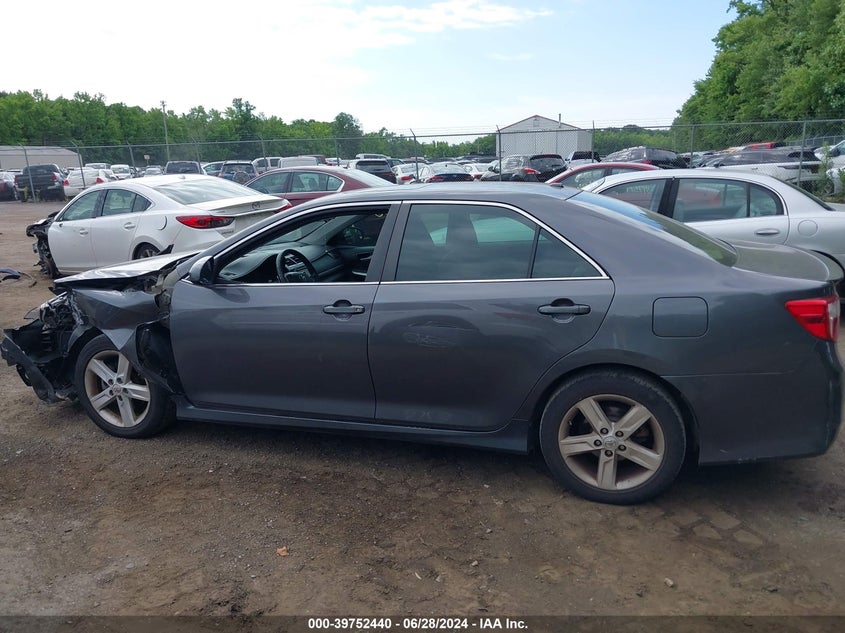 2012 Toyota Camry Se/Le/Xle VIN: 4T1BF1FK0CU15955 Lot: 39752440