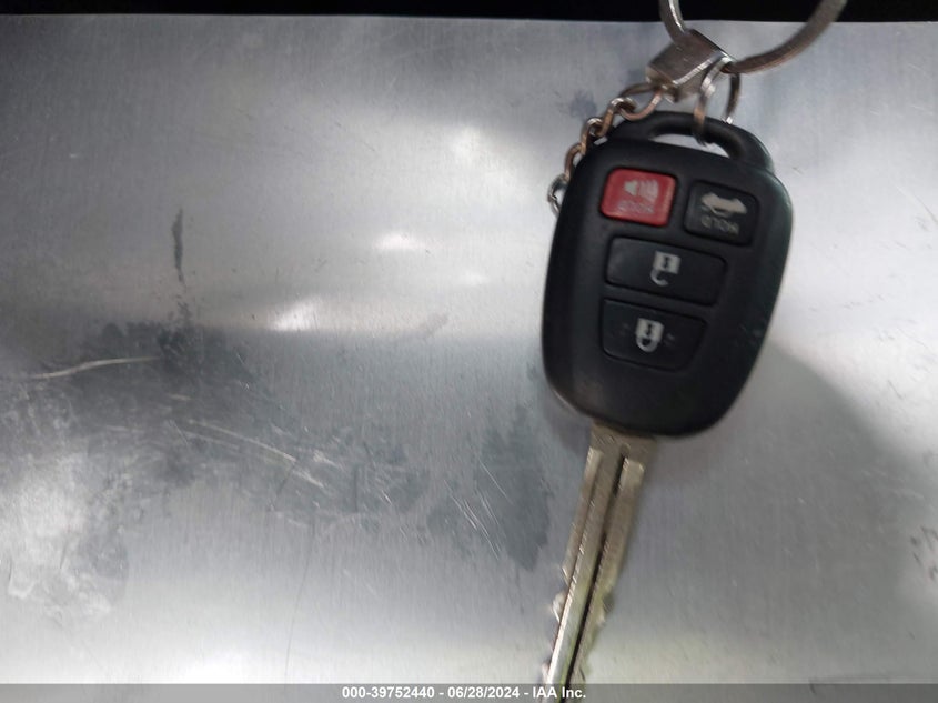 2012 Toyota Camry Se/Le/Xle VIN: 4T1BF1FK0CU15955 Lot: 39752440