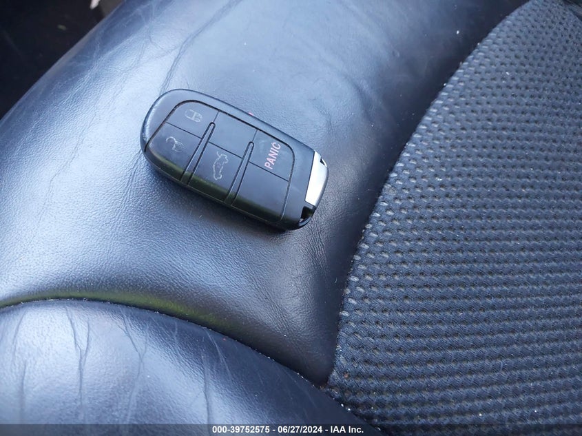 2015 Dodge Journey Crossroad VIN: 3C4PDCGG8FT525598 Lot: 39752575