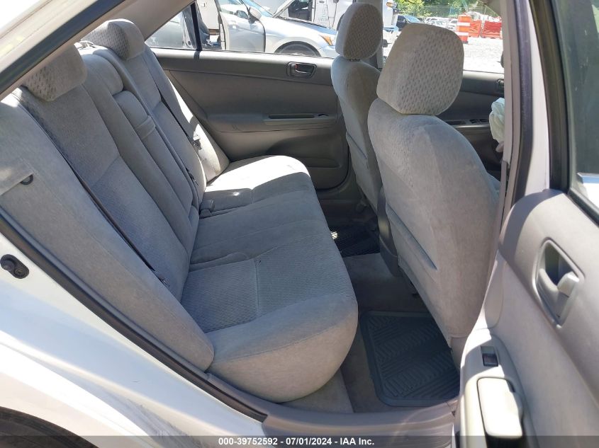 2003 Toyota Camry Le VIN: 4T1BE32K23U217343 Lot: 39752592