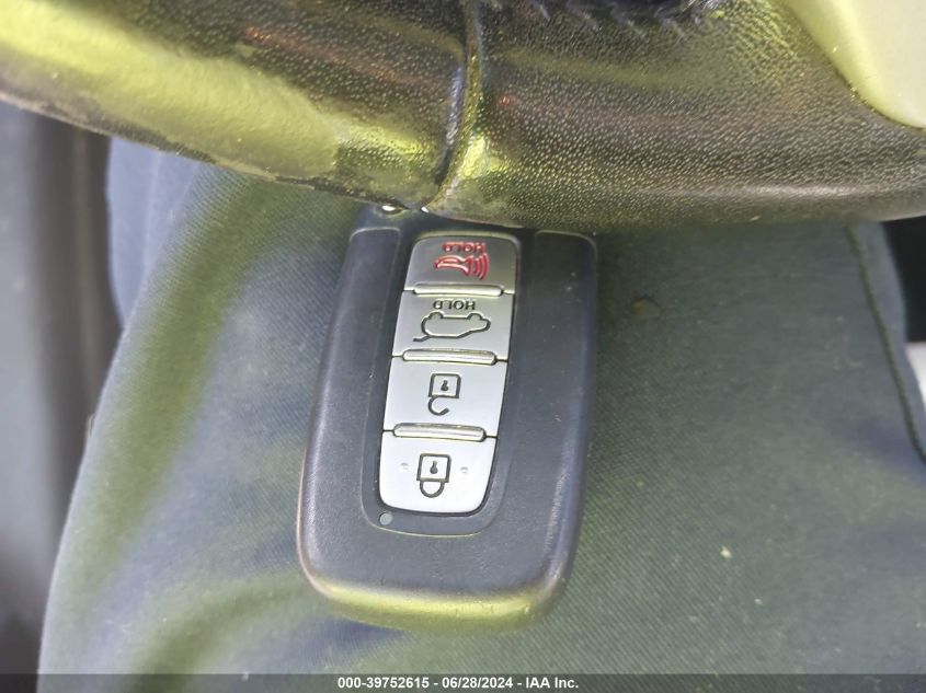 2012 Hyundai Veloster VIN: KMHTC6AD3CU030725 Lot: 39752615