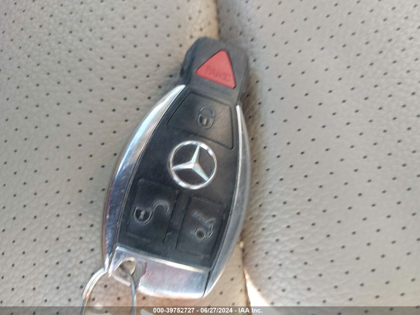 2013 Mercedes-Benz C 300 Luxury 4Matic/Sport 4Matic VIN: WDDGF8AB9DA885686 Lot: 39752727