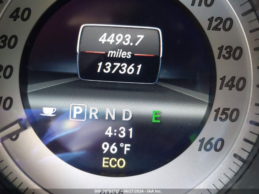 2013 Mercedes-Benz C 300 Luxury 4Matic/Sport 4Matic VIN: WDDGF8AB9DA885686 Lot: 39752727