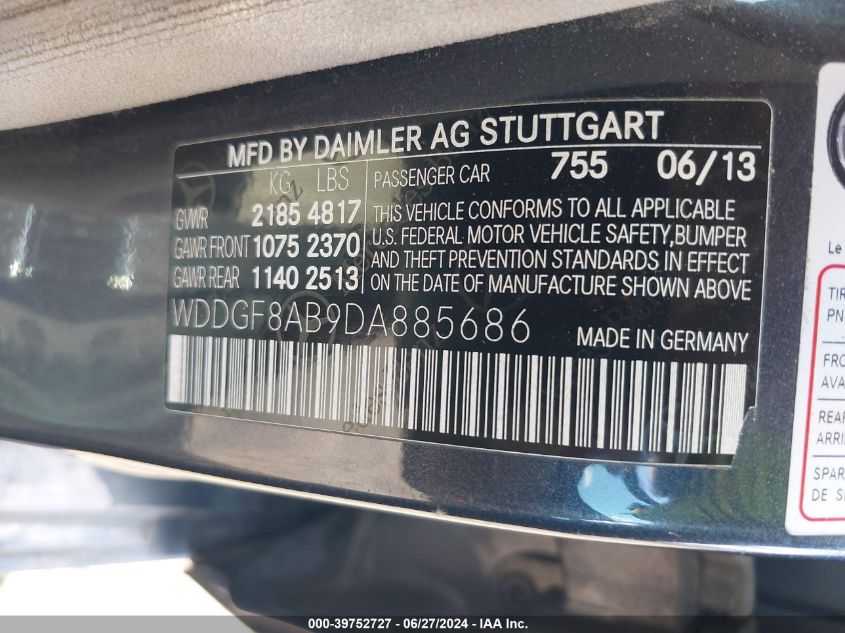 2013 Mercedes-Benz C 300 Luxury 4Matic/Sport 4Matic VIN: WDDGF8AB9DA885686 Lot: 39752727