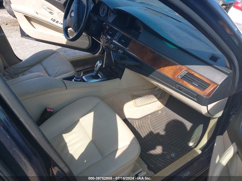 2008 BMW 535Xi VIN: WBANV93528CZ68840 Lot: 39752805