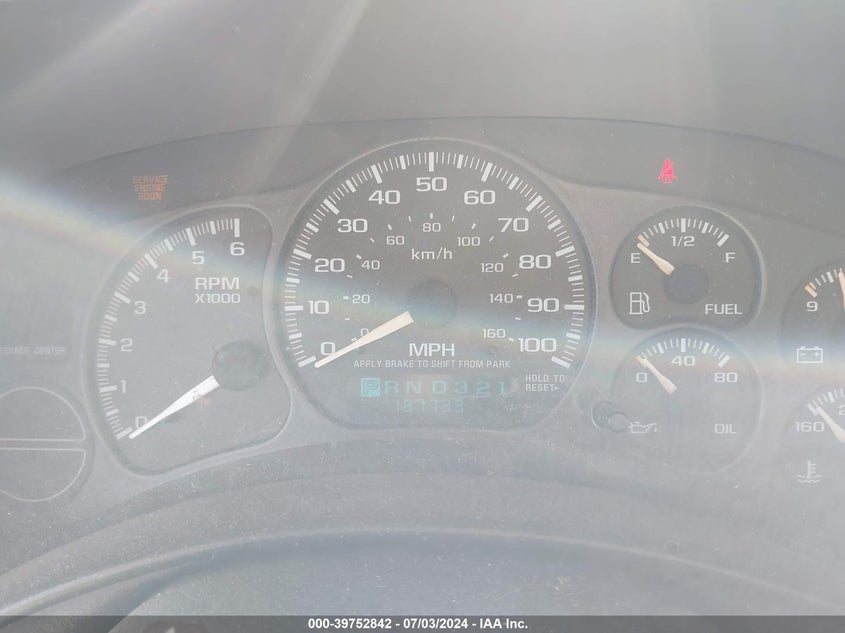 2002 Chevrolet Silverado 1500 VIN: 2GCEK19T821195761 Lot: 39752842