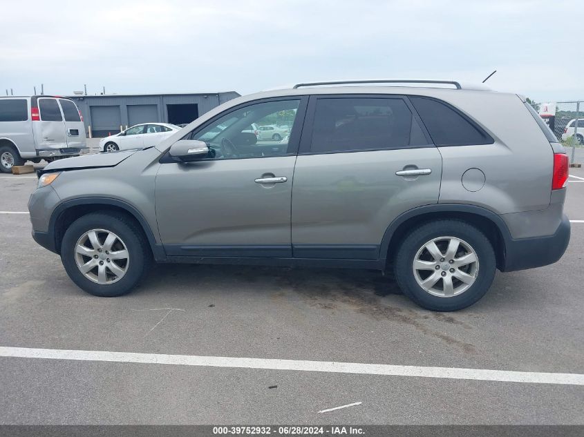 2013 KIA SORENTO LX - 5XYKT3A61DG350497