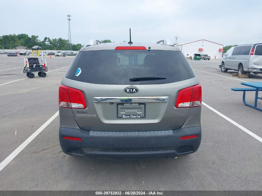 2013 KIA SORENTO LX - 5XYKT3A61DG350497