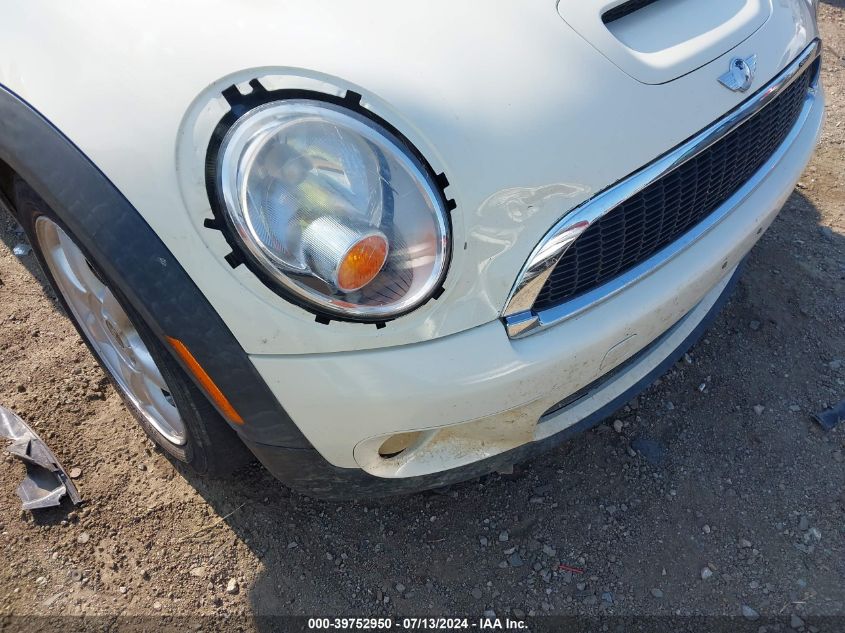 2010 Mini Cooper S VIN: WMWMF7C56ATW89782 Lot: 39752950