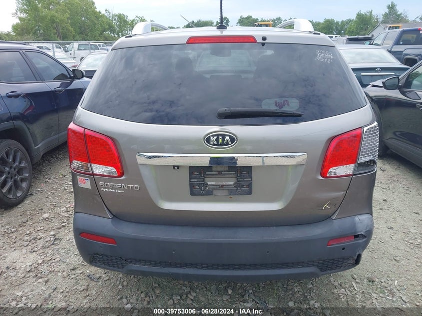 2011 Kia Sorento Lx VIN: 5XYKTDA18BG036837 Lot: 39753006