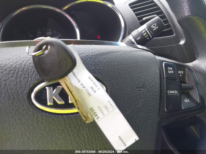 2011 Kia Sorento Lx VIN: 5XYKTDA18BG036837 Lot: 39753006