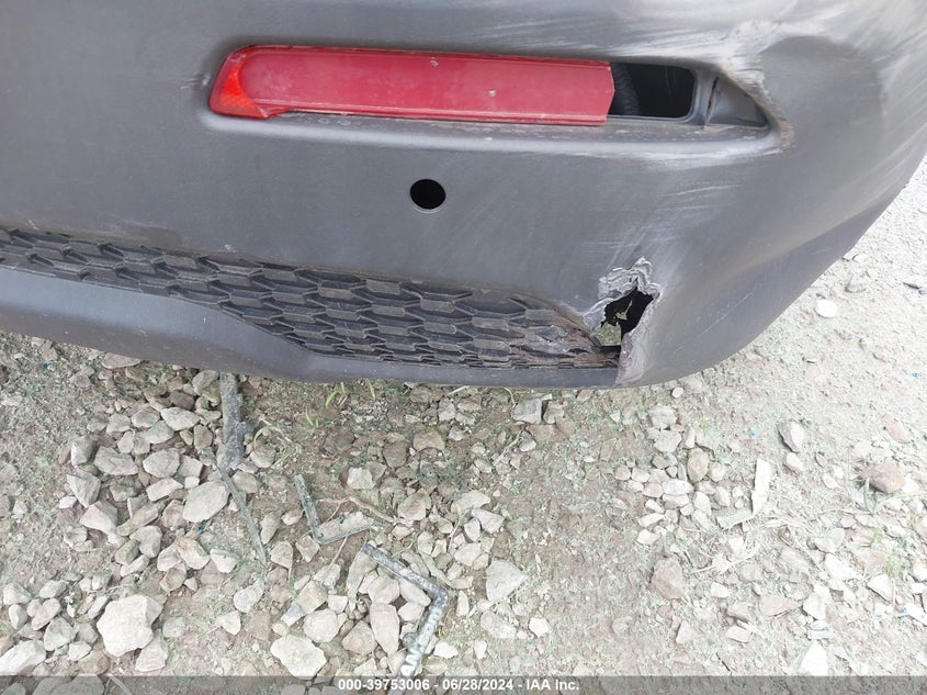 2011 Kia Sorento Lx VIN: 5XYKTDA18BG036837 Lot: 39753006