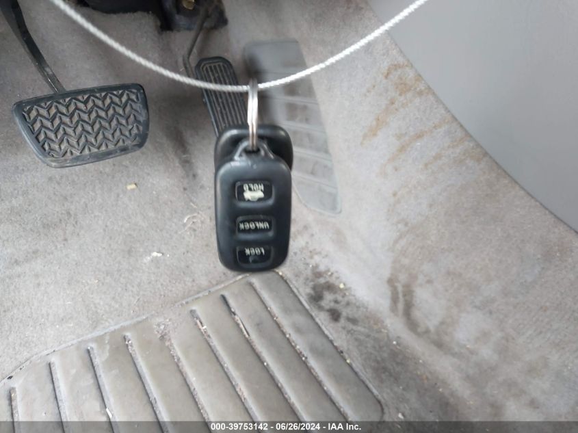 2005 Toyota Camry Xle VIN: 4T1BE30K45U076135 Lot: 39753142