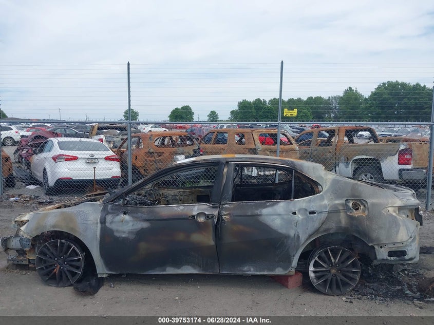 2021 TOYOTA CAMRY SE - 4T1G11AK1MU522163