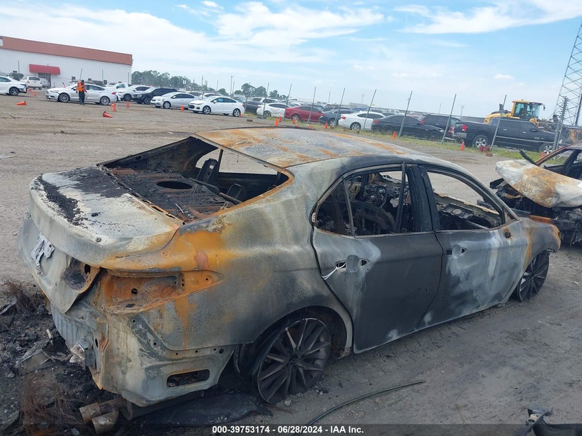 2021 TOYOTA CAMRY SE - 4T1G11AK1MU522163