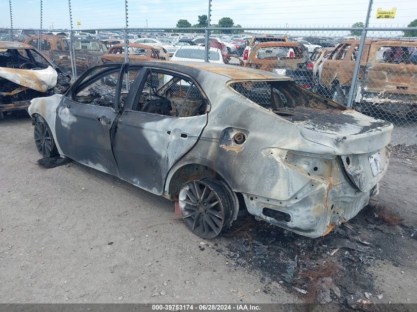 2021 TOYOTA CAMRY SE - 4T1G11AK1MU522163