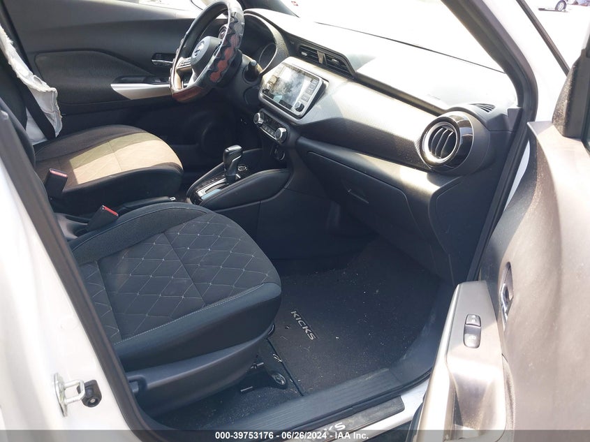 2018 NISSAN KICKS SV - 3N1CP5CU5JL536387