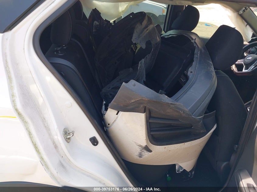 2018 NISSAN KICKS SV - 3N1CP5CU5JL536387