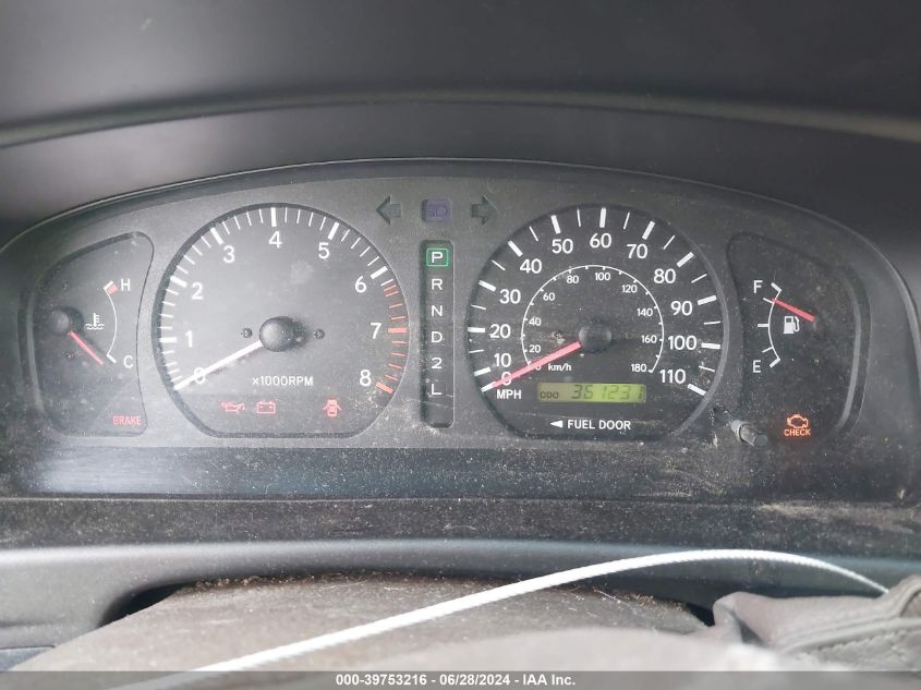 2000 Toyota Sienna Xle VIN: 4T3ZF13C9YU250734 Lot: 39753216