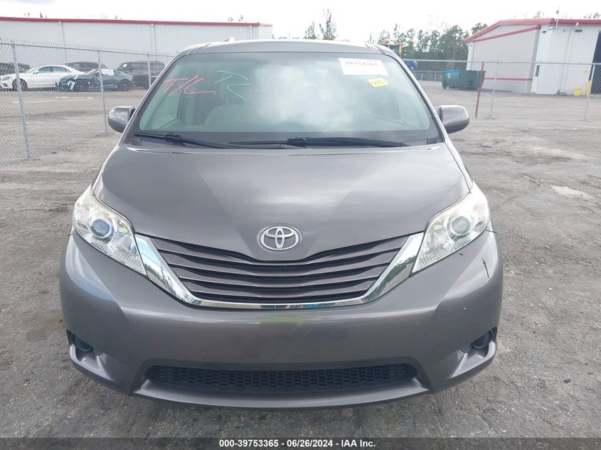 2017 Toyota Sienna Le 8 Passenger VIN: 5TDKZ3DC6HS790739 Lot: 39753365