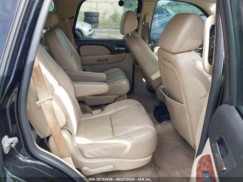 2007 Chevrolet Tahoe K1500 VIN: 1GNFK13067R159172 Lot: 39753436